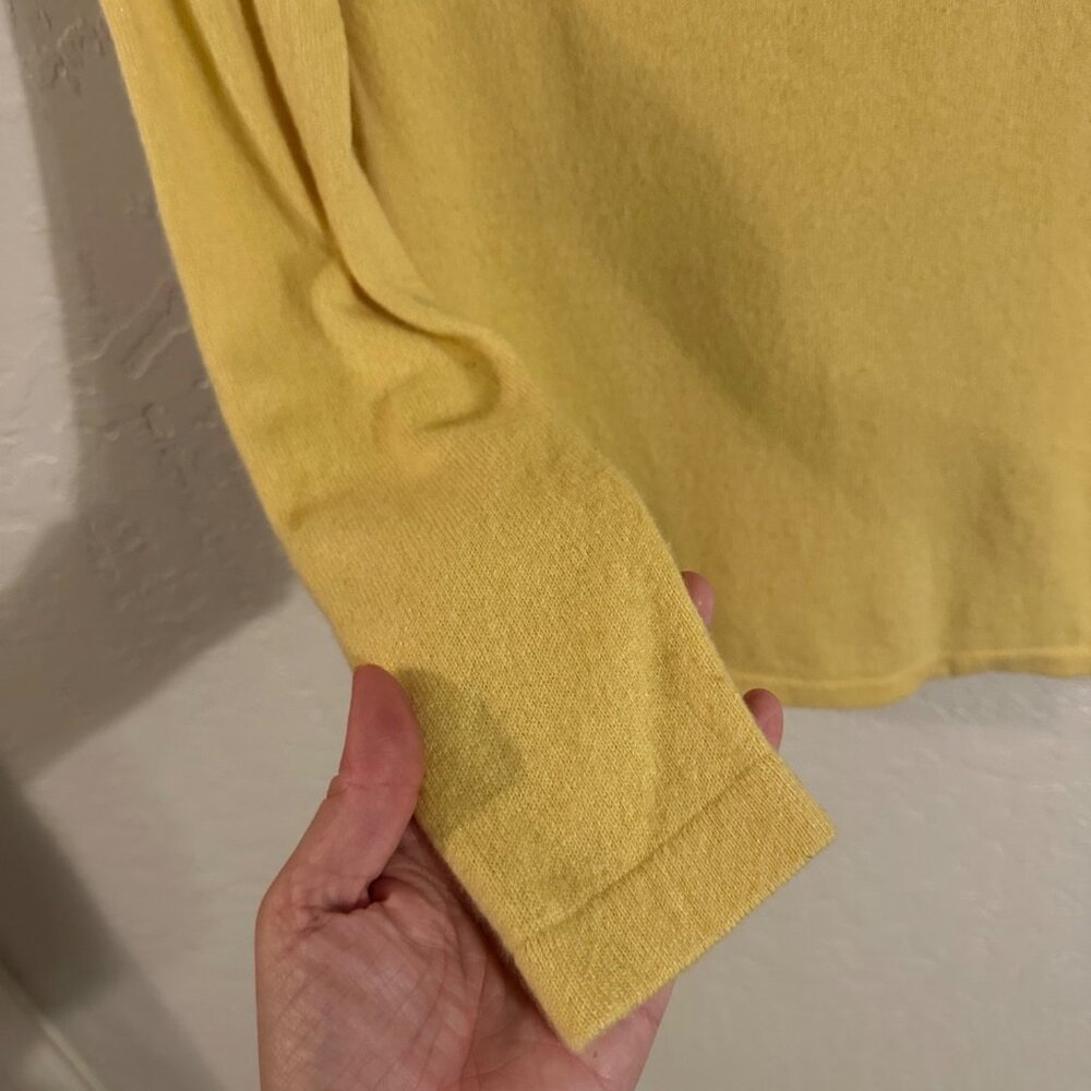 Talbots Pastel Yellow 100% Cashmere Super Soft Long Sleeved Crewneck Sweater - Picture 3 of 8